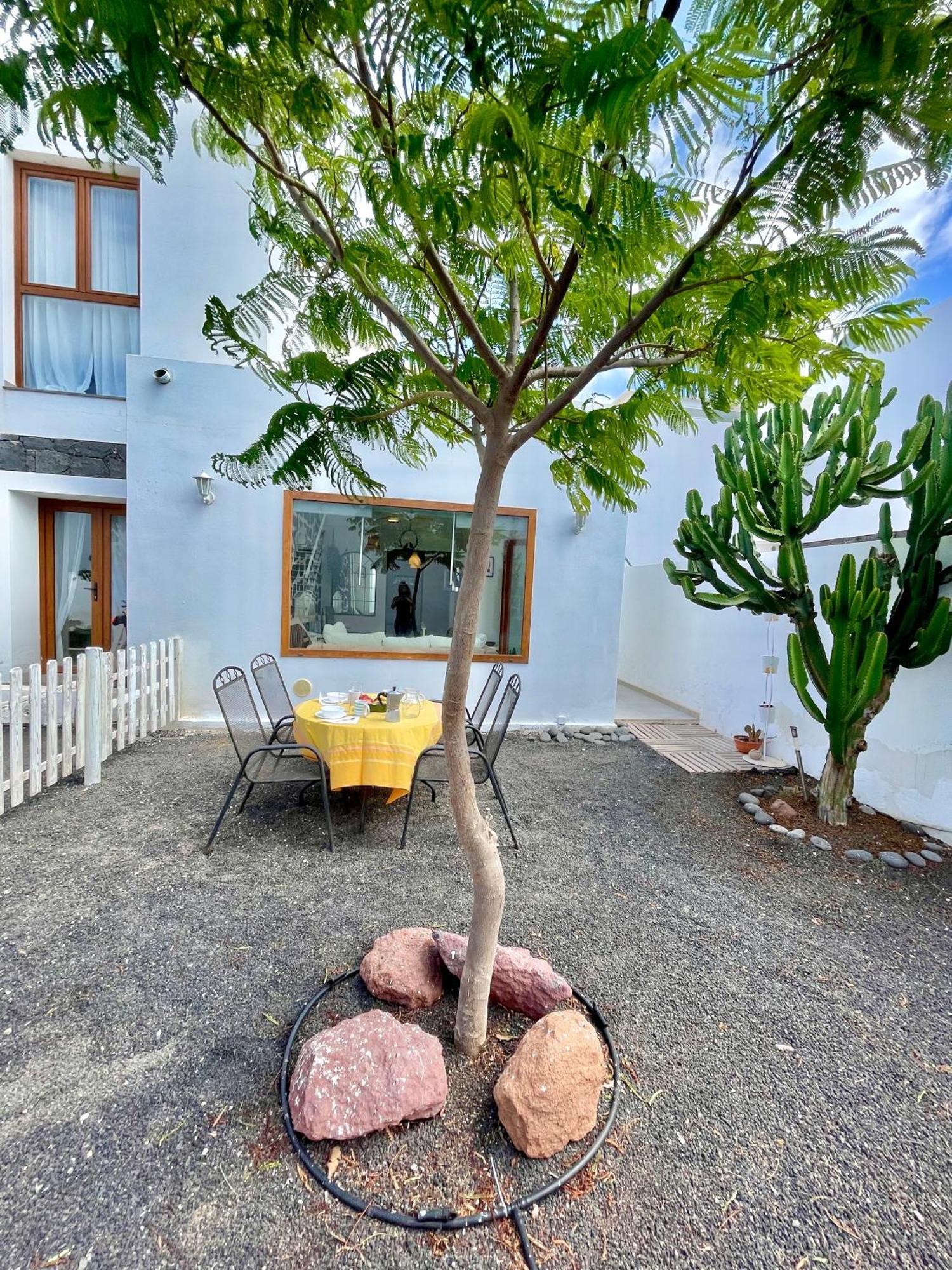 Loft La Cueva De Los Pajaros Apartment Playa Blanca  Exterior photo